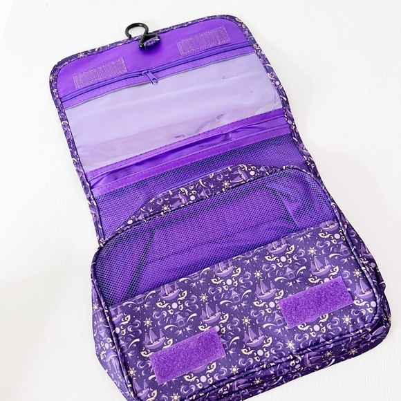 Fairyloot Hurricane Wars Travel Bag Toiletries TSA Small Carryon Ship BOOKISH - Picture 2 of 2